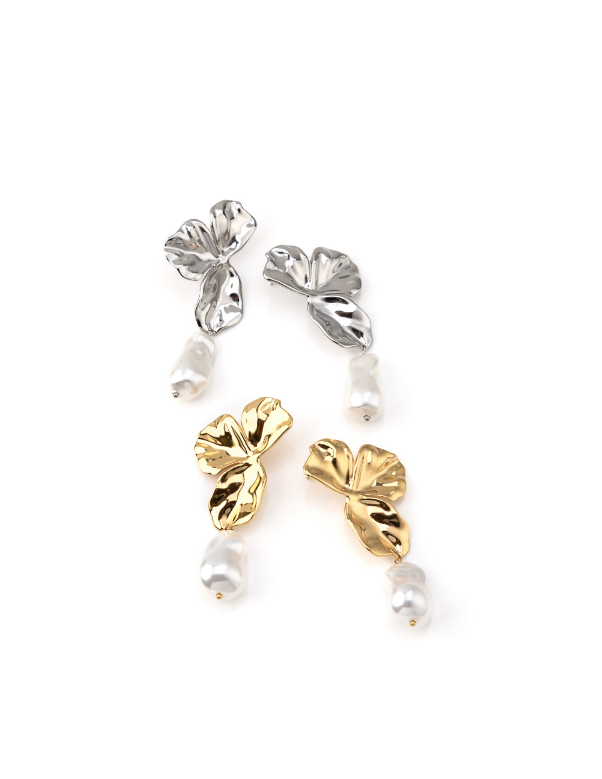 Brincos folha com pérola