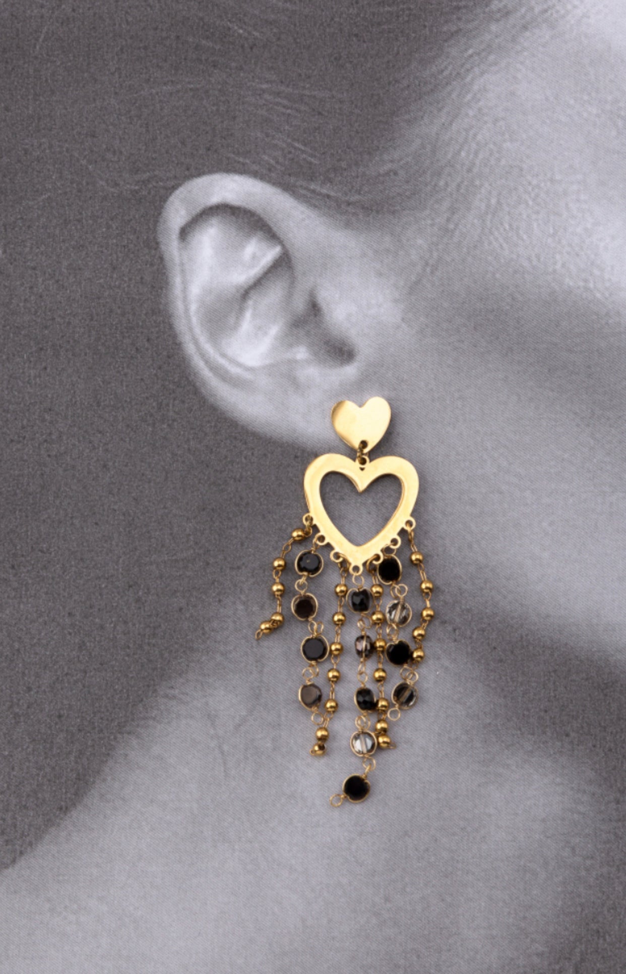 Brincos coração longos