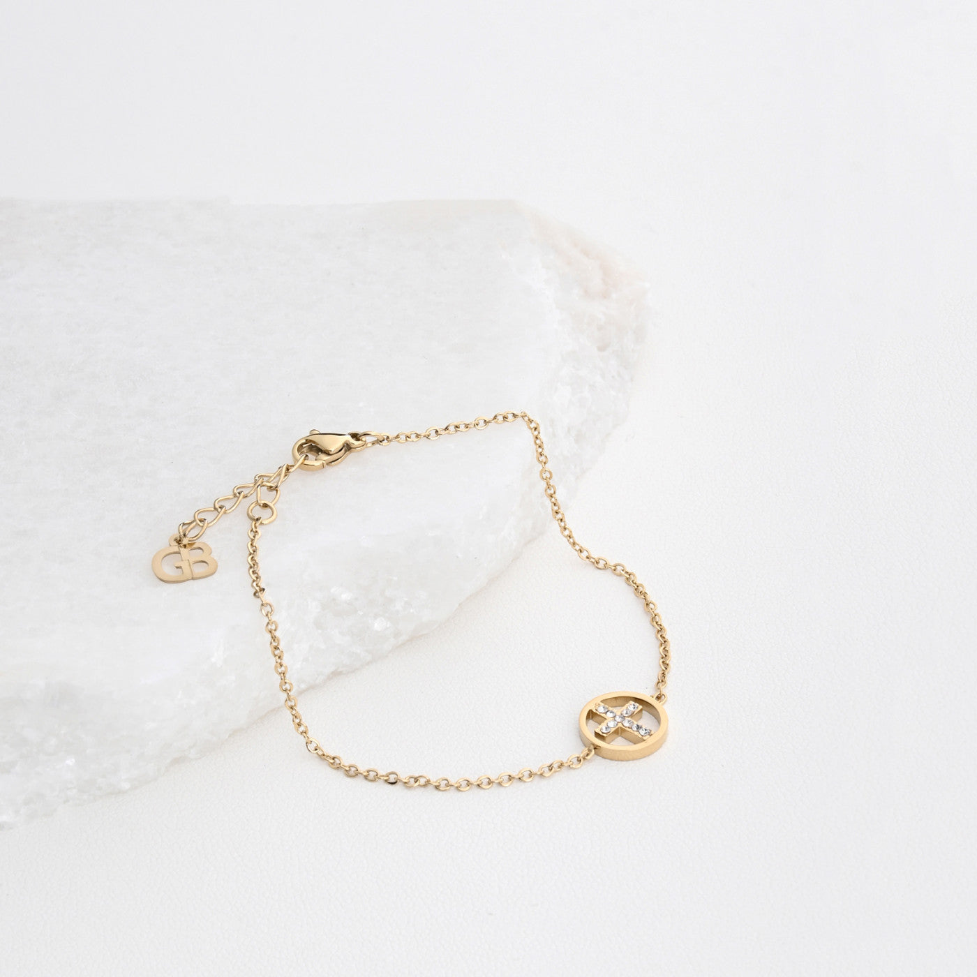 Pulseira medalha recortada Cruz