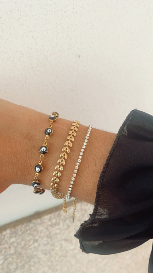 Pulseira olhinhos pretos